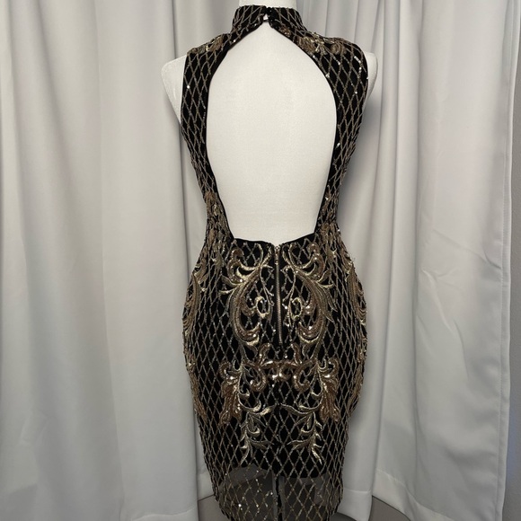 Lulu's Backless Black and Gold Sequin Bodycon Dress - Picture 5 of 7